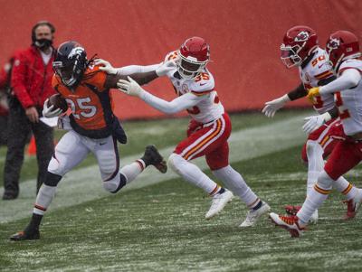Broncos Gordon Looking Ahead To Former Team After Dui Arrest As Year S Not Over Sports Coverage Gazette Com