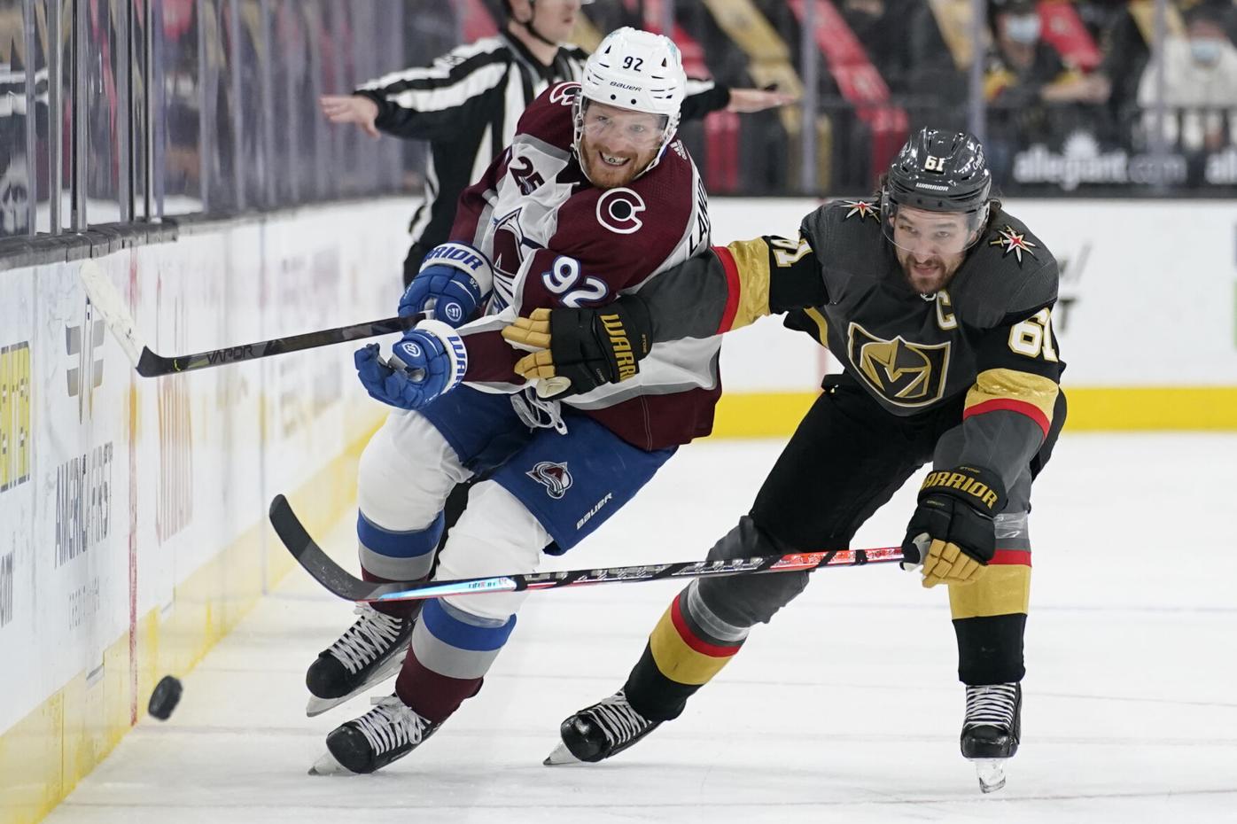 Boisterous teammates, longtime friends behind Colorado Avalanche rookie Alex  Newhook during playoff run, Sports