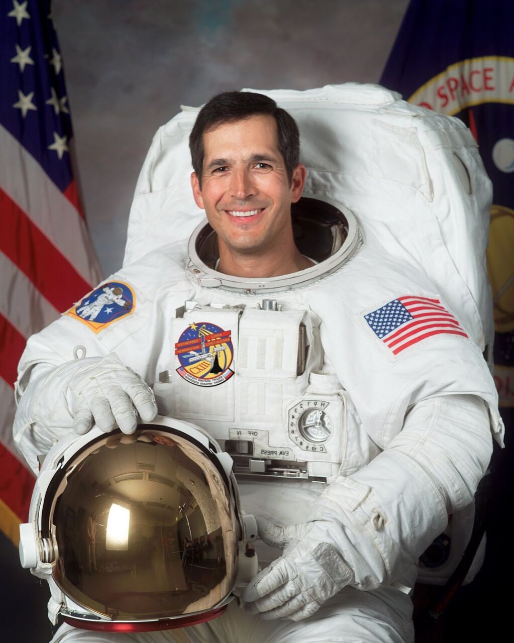 Astronaut s key to Colorado Springs coming home with gratitude