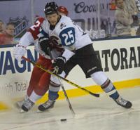 Colorado Avalanche can't beat Detroit Red Wings at Coors Field