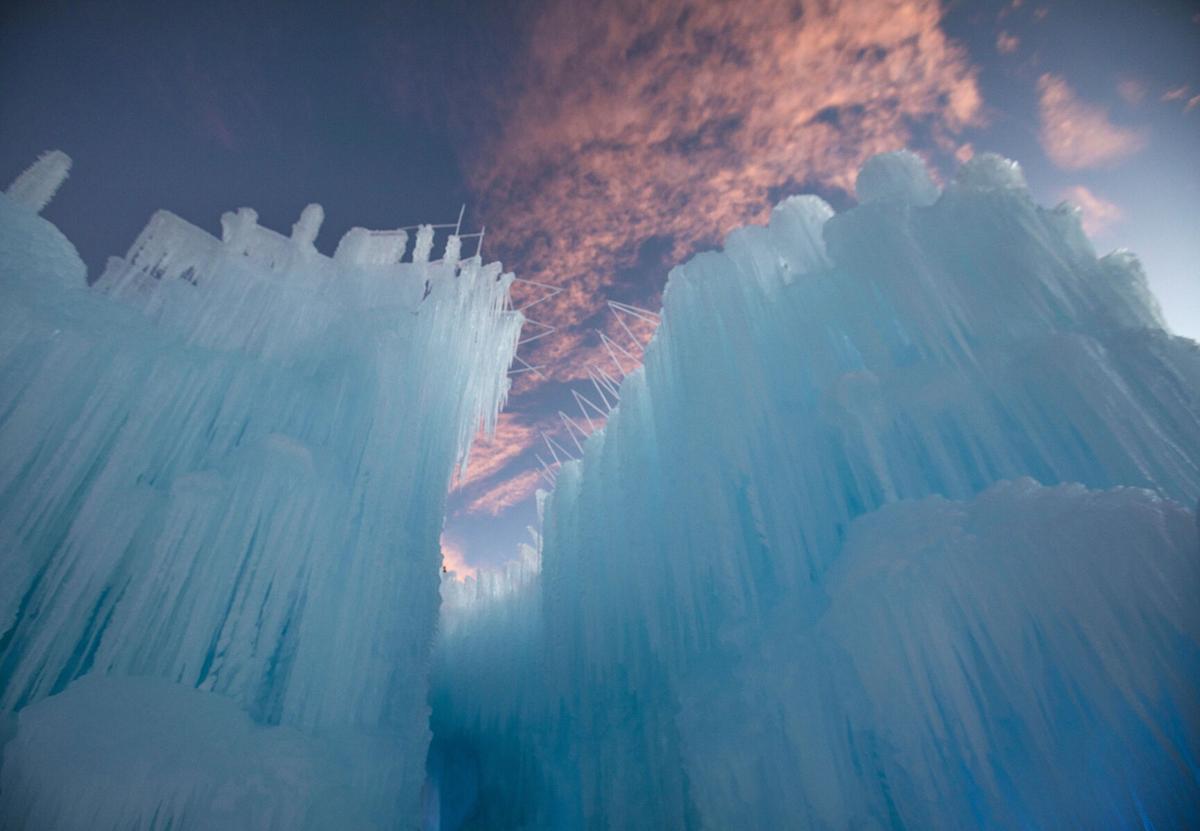 12xx20-news-icecastles 05.jpg