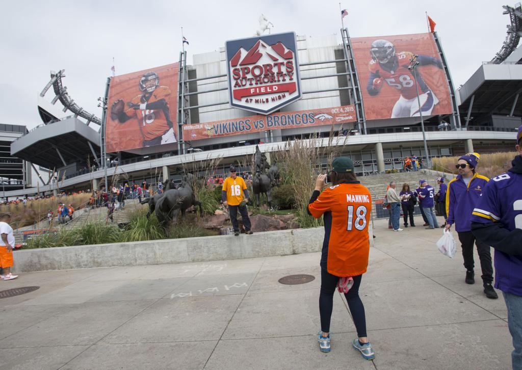 Broncos make Britton Colquitt NFL's richest punter - Mile High Report