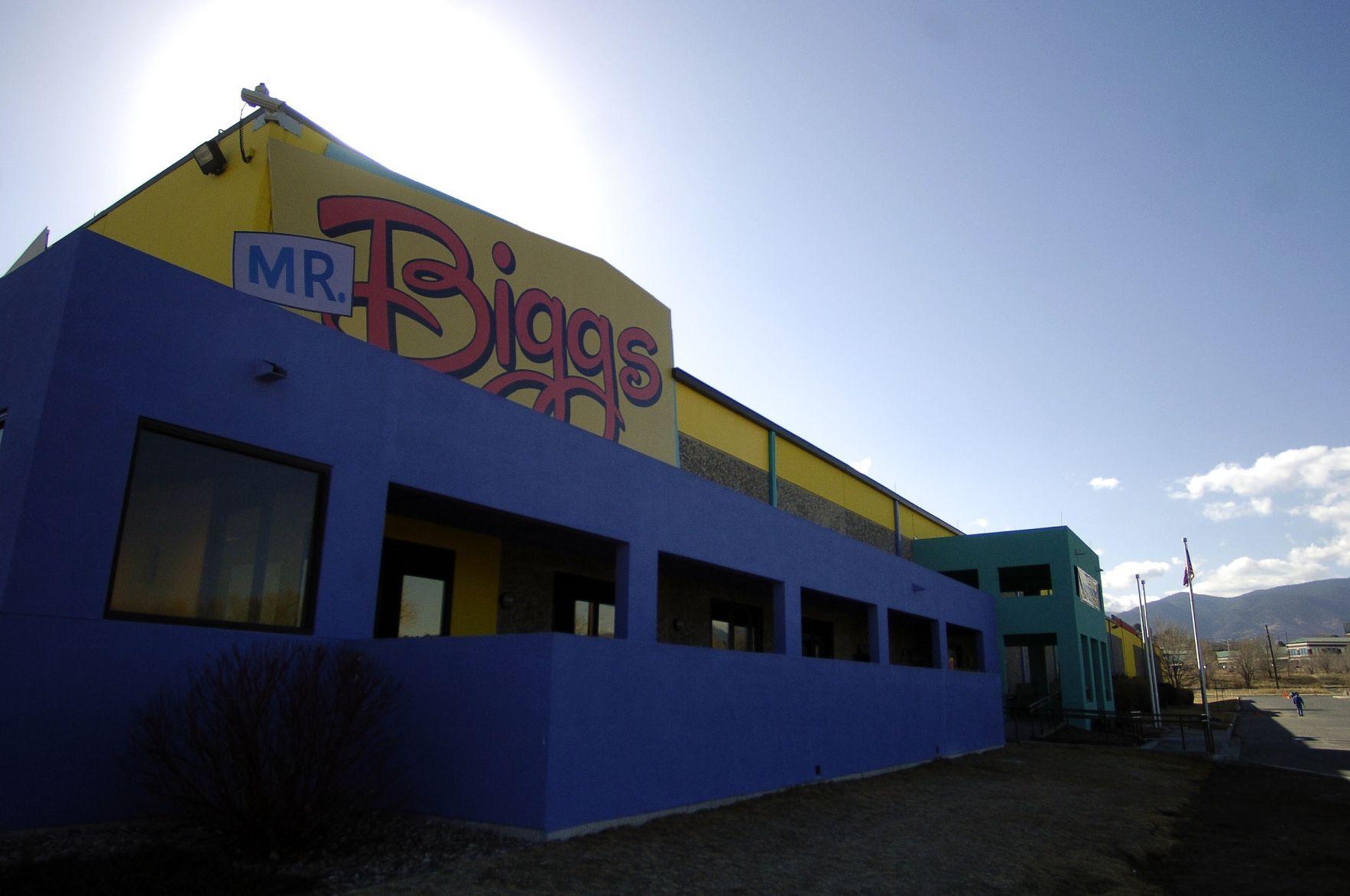 These iconic places in Colorado Springs are gone and we miss them
