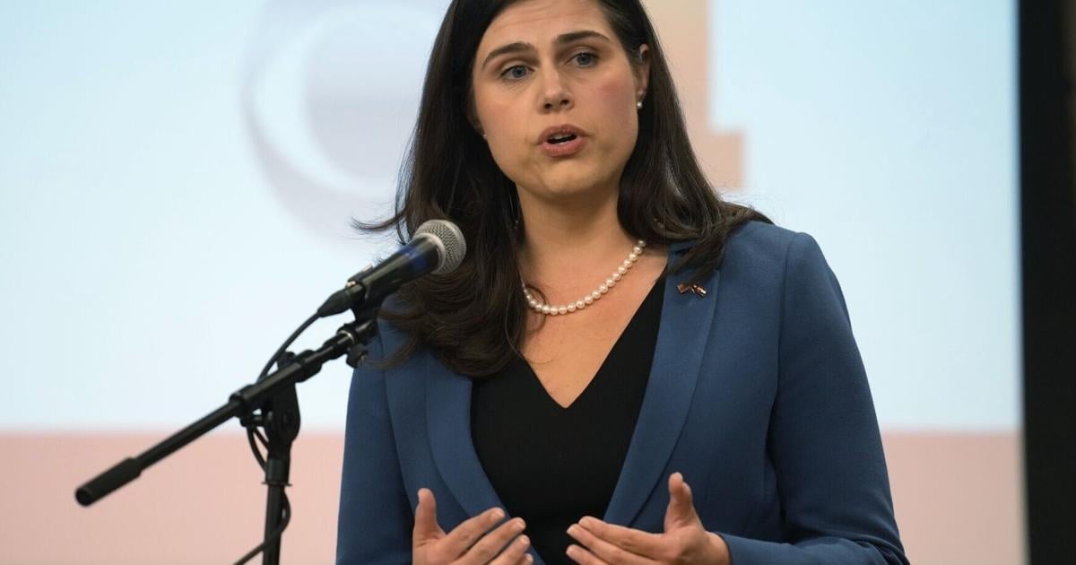 Democrat Jena Griswold tops $800K for quarter in Colorado attorney general race, setting record