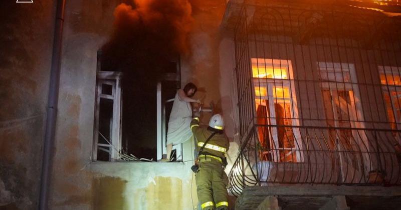 One killed, 14 injured in overnight Russian attack on Ukraine's Odesa