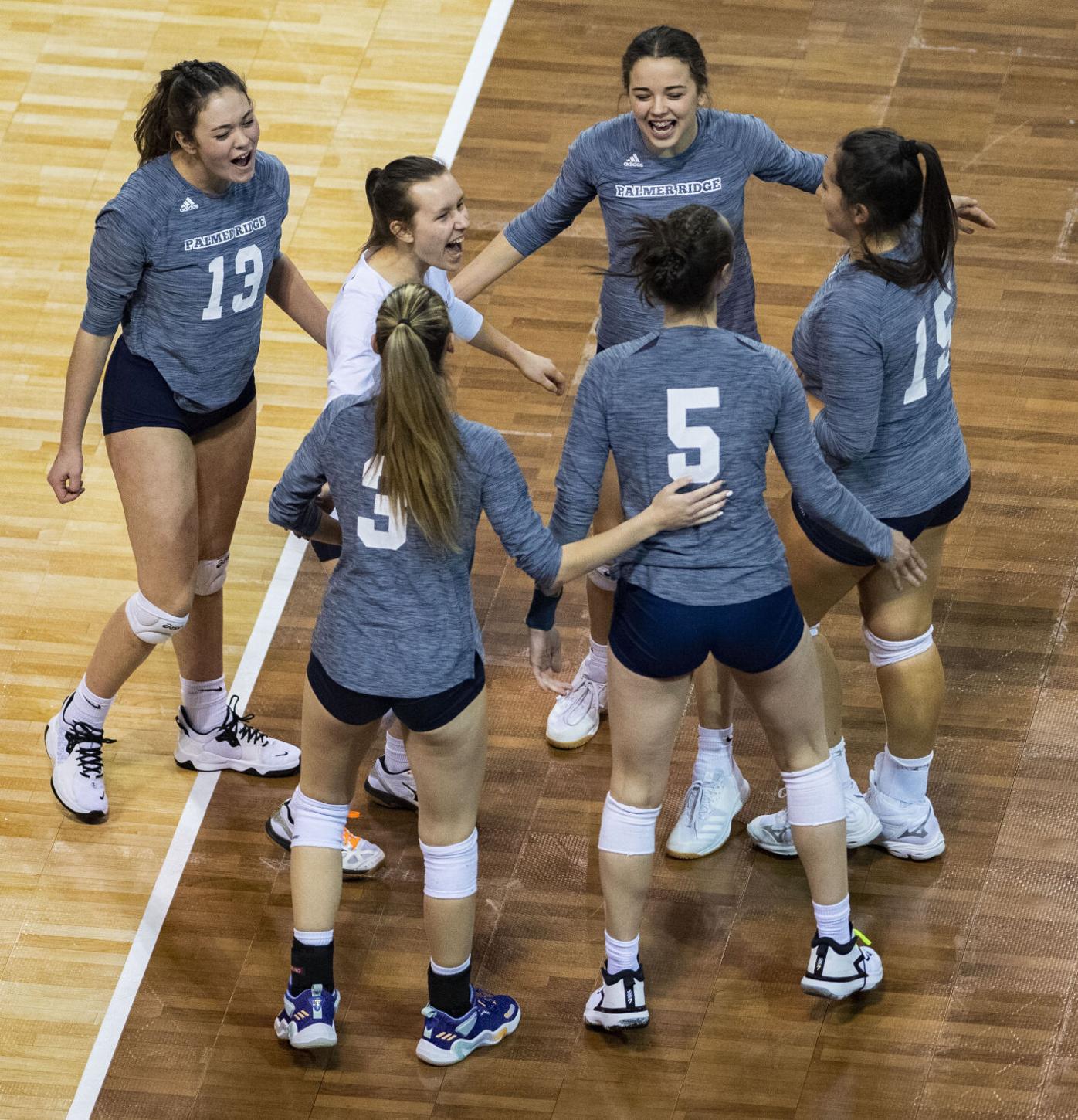 11_11_21 4a volleyball01819.jpg