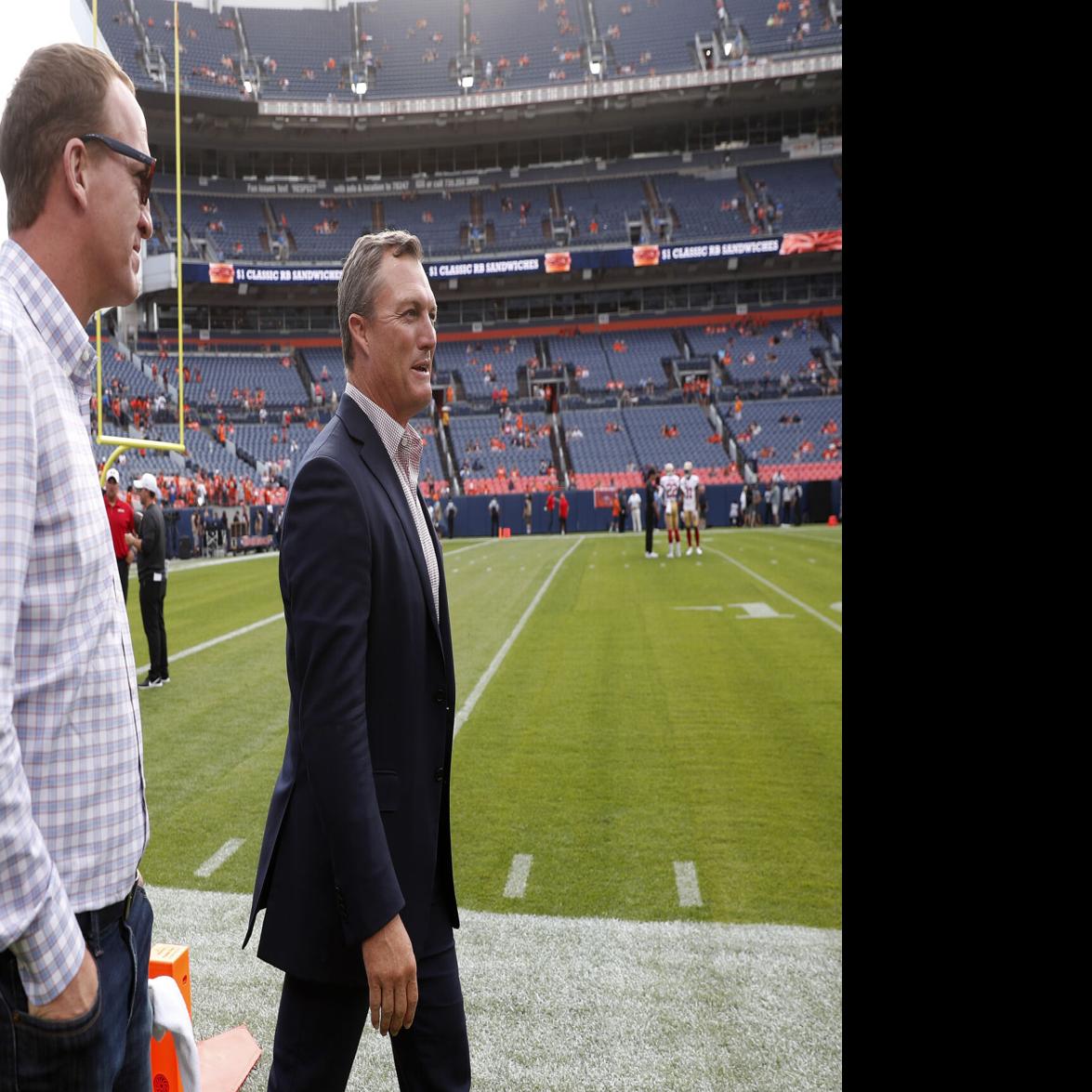 Peyton Manning Rumors Circle as Colts Head for Top Draft Pick