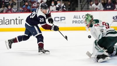 Nathan MacKinnon hat trick clinches Central Division title for Avalanche,  first round matchup with Seattle Kraken – Boulder Daily Camera
