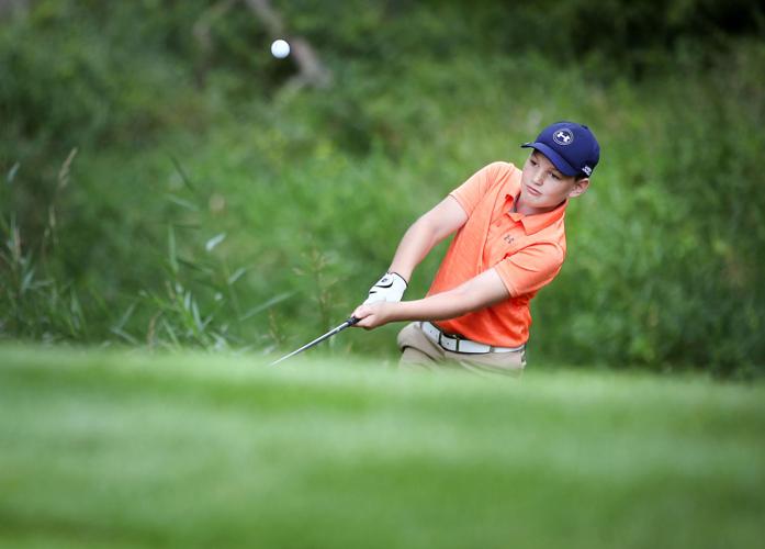 Chipping toward a ����Vlog��ý junior golf title