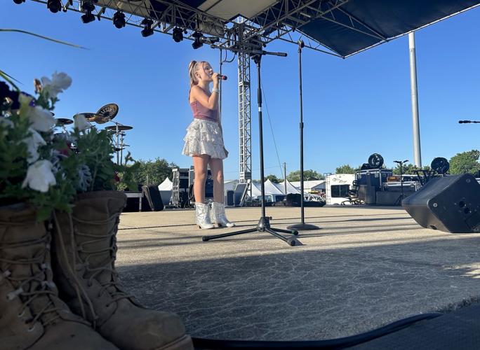 Rock County Idol contest