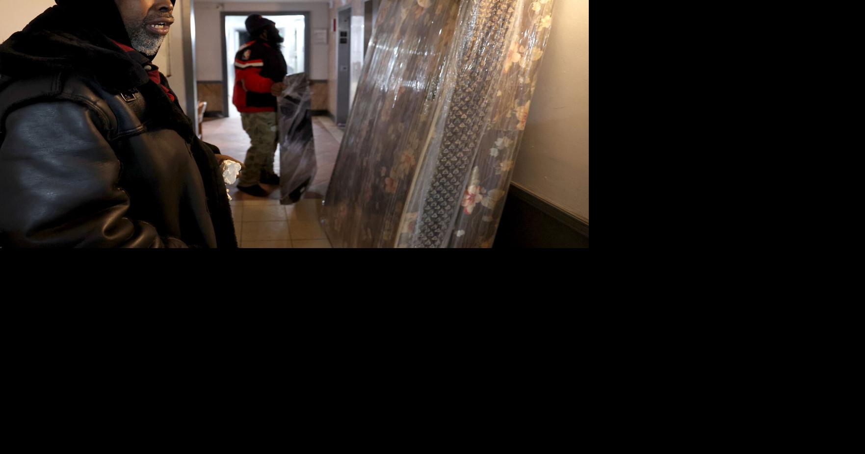 Raided Chicago building’s tenants move out after judge denies pleas for ...