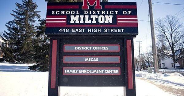 Milton schools go with Apple devices after nixing Chromebooks