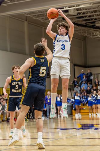 Kettle Moraine turns up defensive dial, ends Janesville Craig's season ...