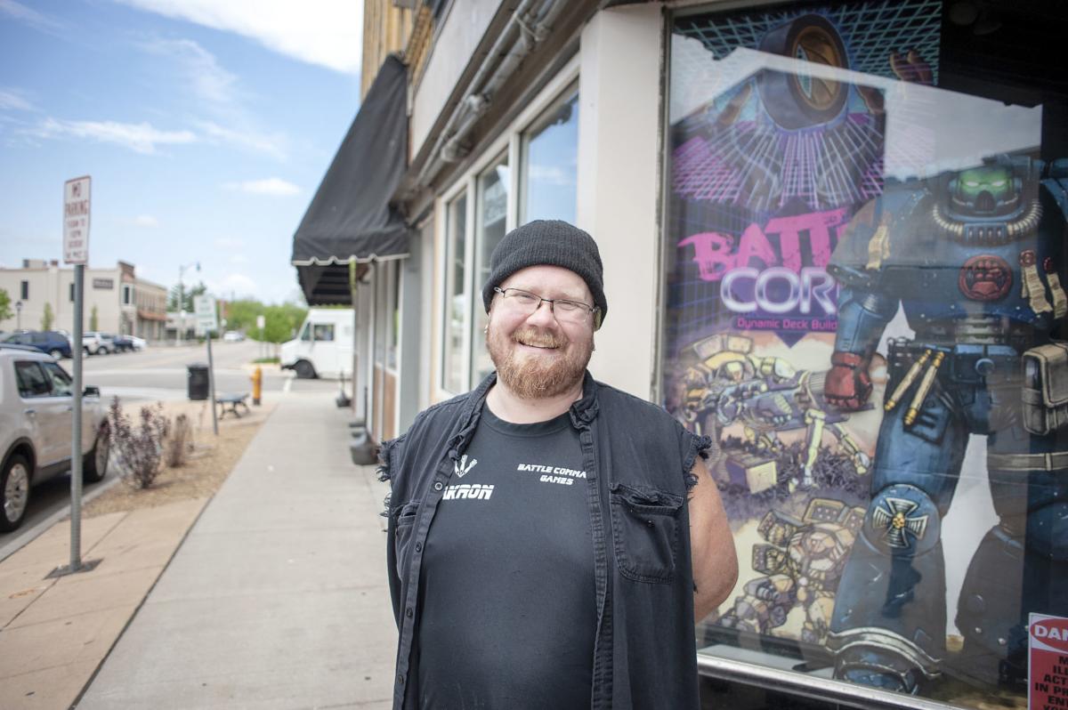 Makerspace Offers Janesville Creatives A Hub Kicks Gazettextra Com