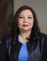 In campaign swing, Baldwin and Duckworth call for improved veterans benefits