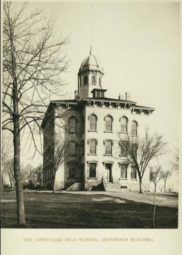 Vlogý's first high school