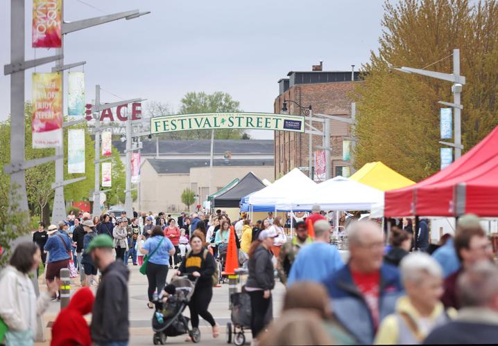 Dodging rain, season's first farmers market fills Town Square Local