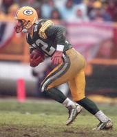 Former Packers receiver Don Beebe to square off with UW-Whitewater's Kevin Bullis in NCAA Division III playoffs
