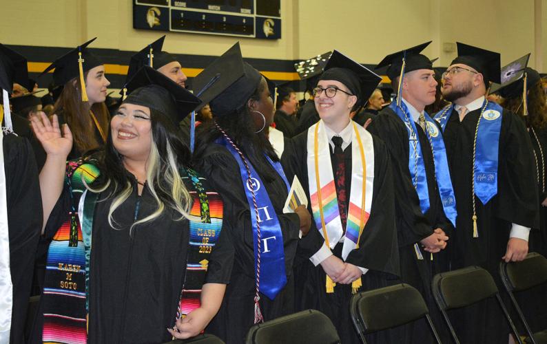 Beloit College wave to family