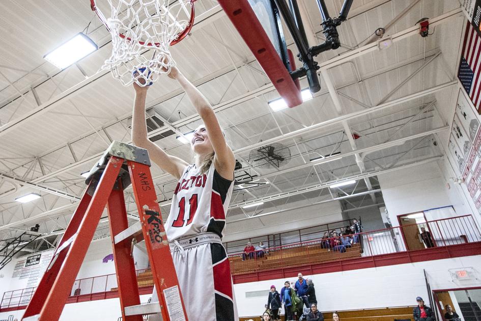 Girls Basketball Playoffs Milton Routs Jefferson For Third