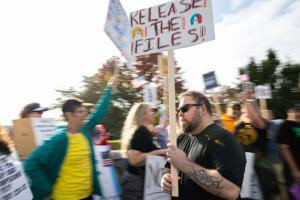 'Hatred is exhausting.' 'No Kings' rally in Janesville draws about 1,000 people