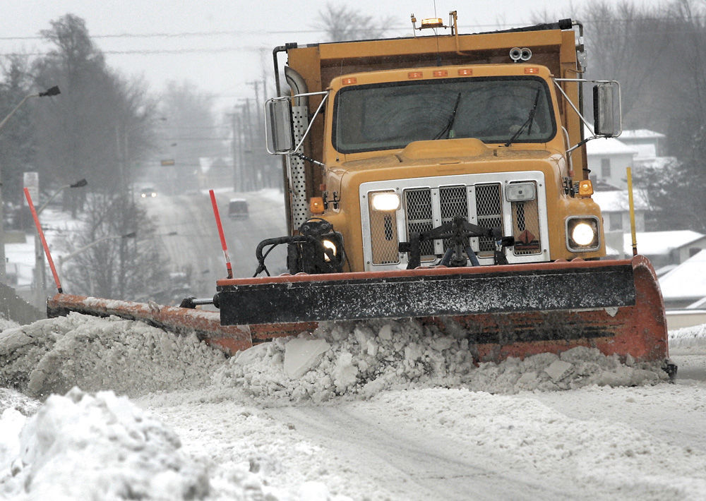 Janesville School District closes schools ahead of Tuesday snow storm