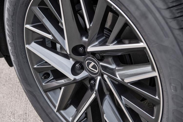 A new kind of Lexus SUV: TX offers 3 rows of spacious seating, car-like ...