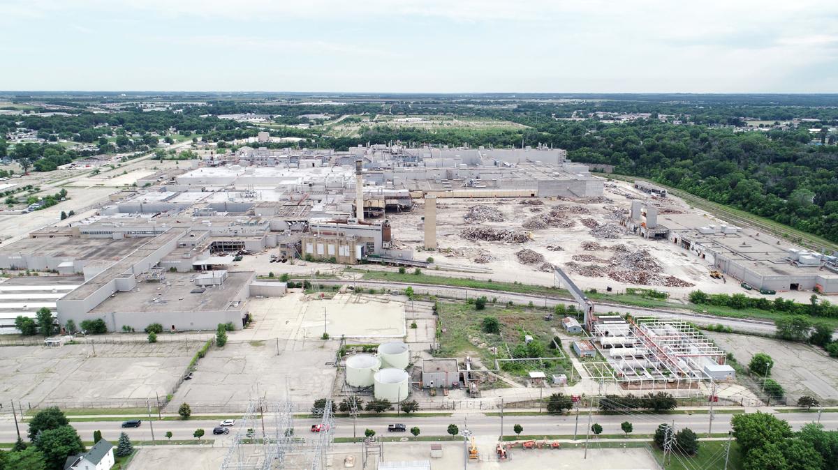 Goodbye, GM. Neighbors bid Janesville plant a slow adieu