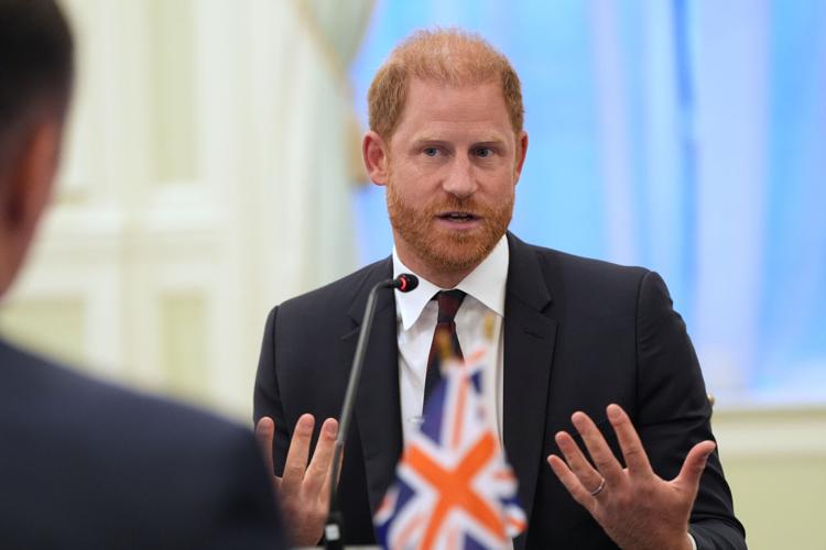 A timeline of Prince Harry and Meghan's relationship with the royal family as they return to the UK | Nation/World | gazettextra.com