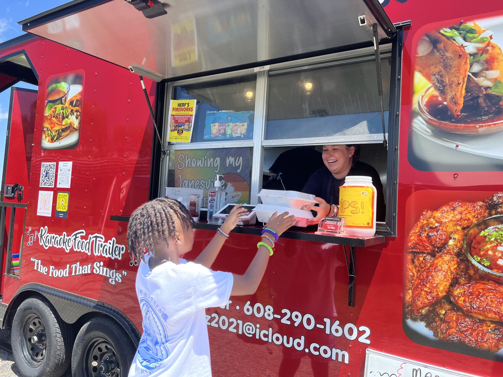 Lex'irriaz: Woman-owned food truck brings birria and karaoke to