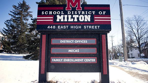 Milton School Board approves Apple devices swap - Vimarsana News