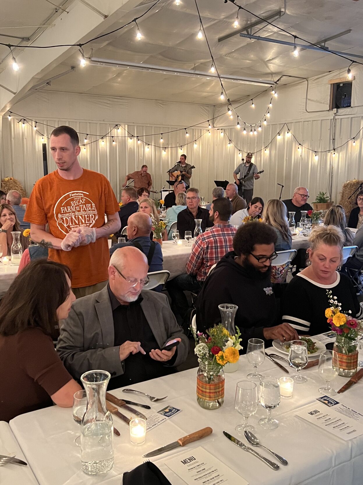 Guests at RECAP dinner