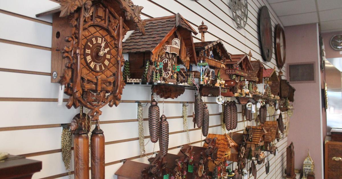 Wisconsin Clock Co Wisconsin clock repair shops restore chimes, gongs, memories | Discover ...