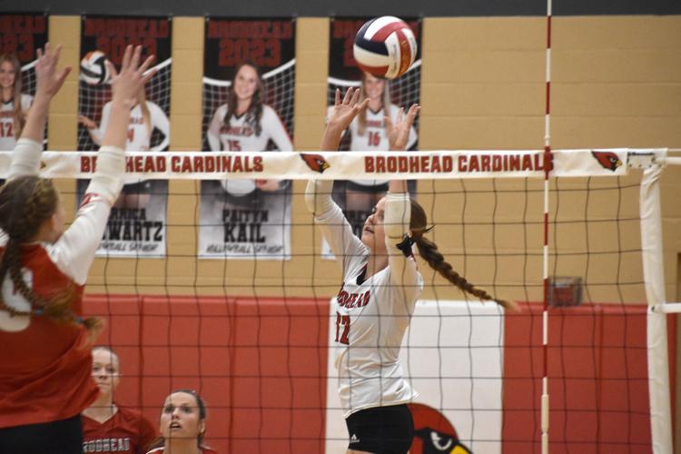 Volleyball Big Foot takes competitive fifth set against Brodhead to