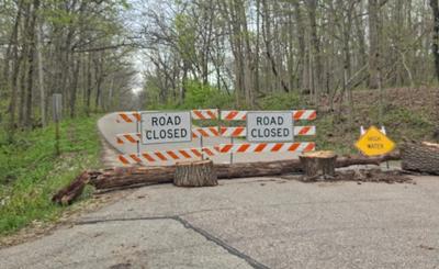 SOWI_260430_PHOTO_JANESVILLE_BARRICADES