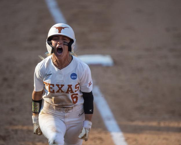 No. 1 Texas joins 3time defending champ Oklahoma in Women's College