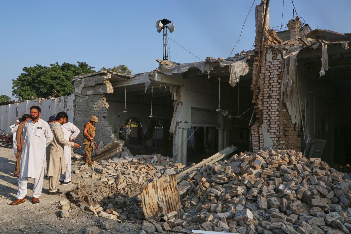 Pakistan Mosque Bombing | Nation/World | gazettextra.com