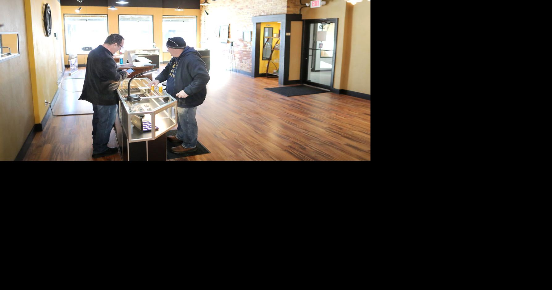 Downtown Janesville storefronts getting a dressup Business