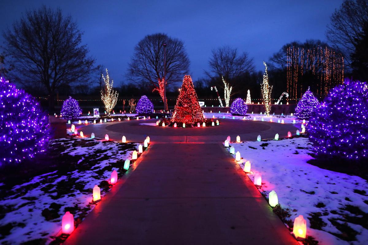 Rotary Gardens Plans For Holiday Light Show Through Unseasonable