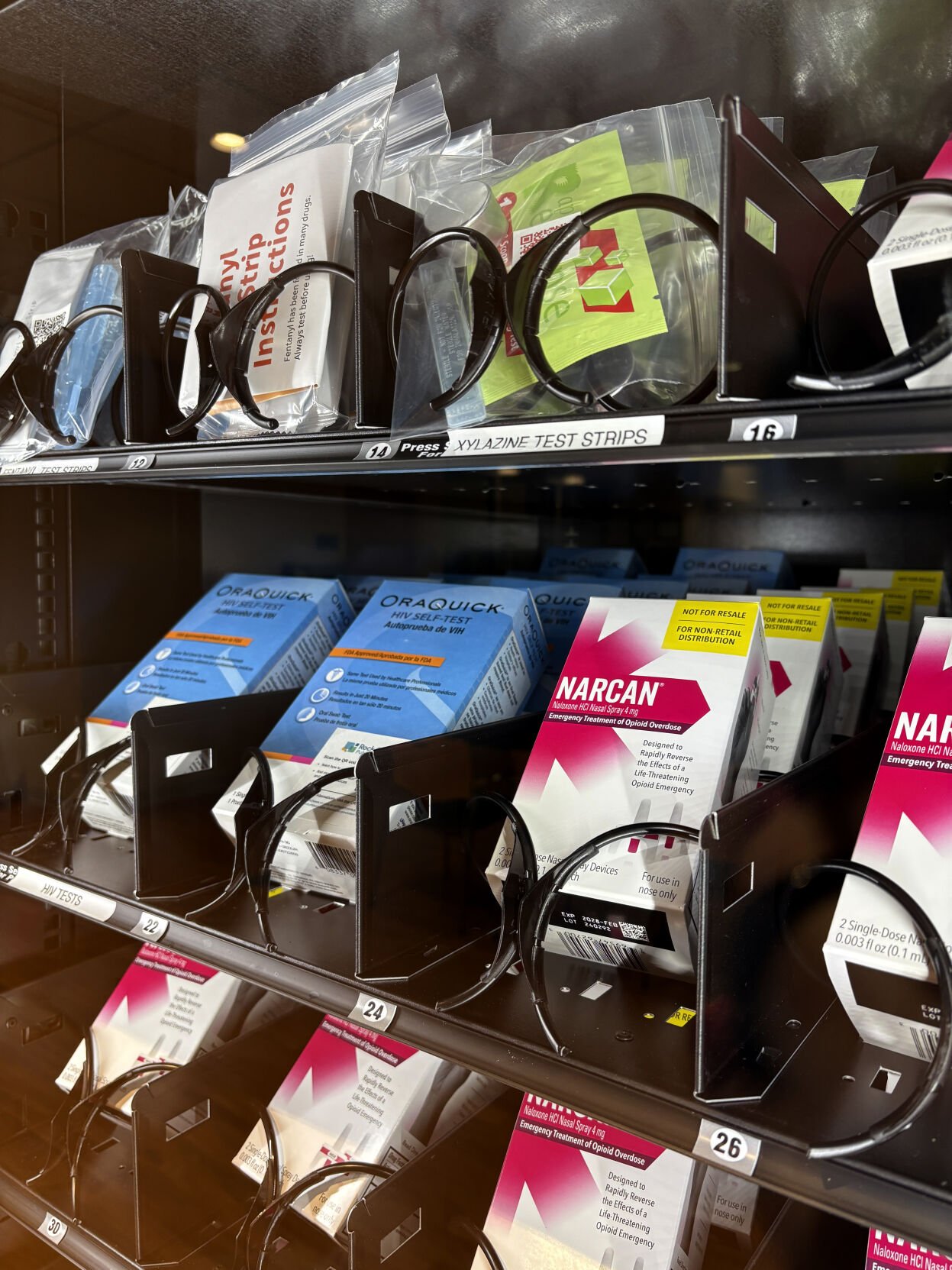 Harm reduction vending machine