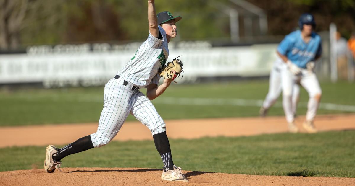 Vikings' Parker Scores 9 in Thrilling Third Inning, but Wolves Refuse to Back Down