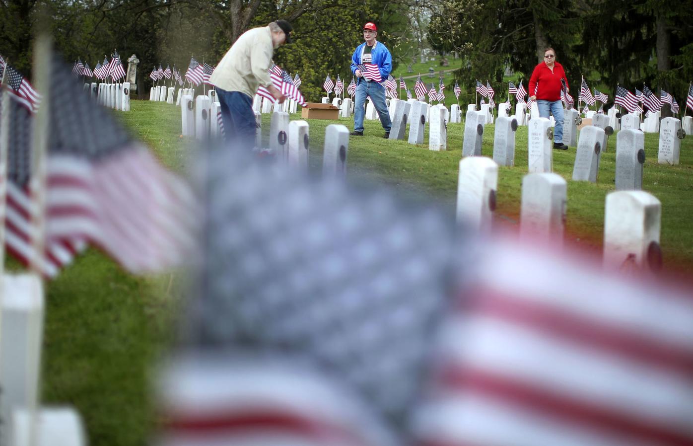 Pandemic Alters Memorial Day Ceremonies Local News Gazettextra Com
