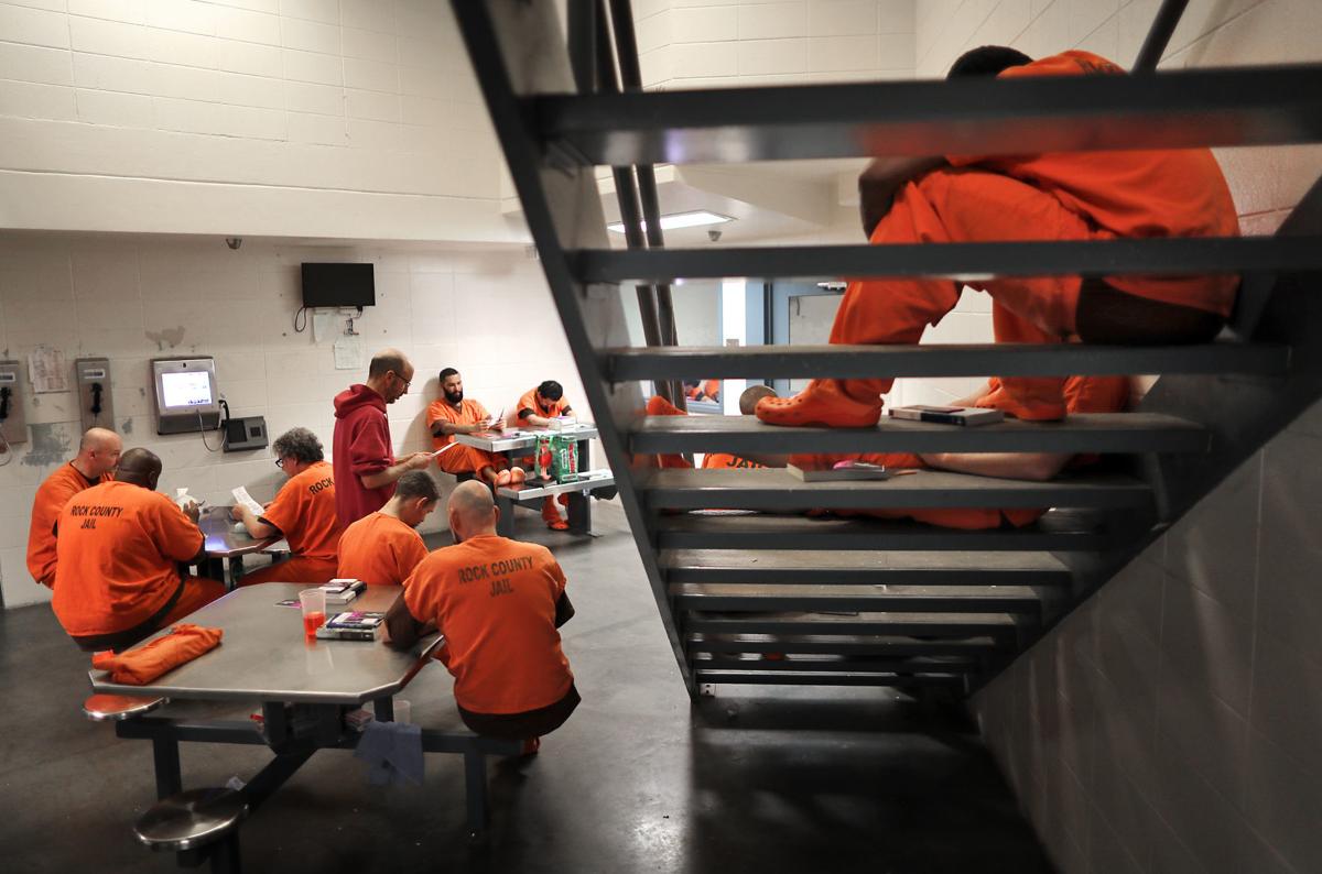 Ministers deliver holiday message to Rock County Jail inmates Local