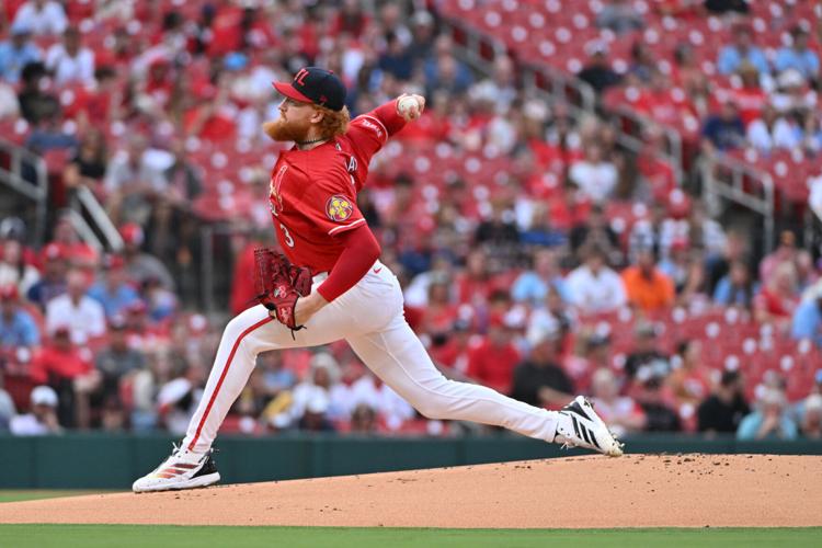 Reds Cardinals Baseball