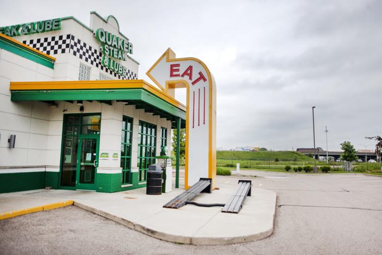 Quaker Steak & Lube closes in Janesville Business