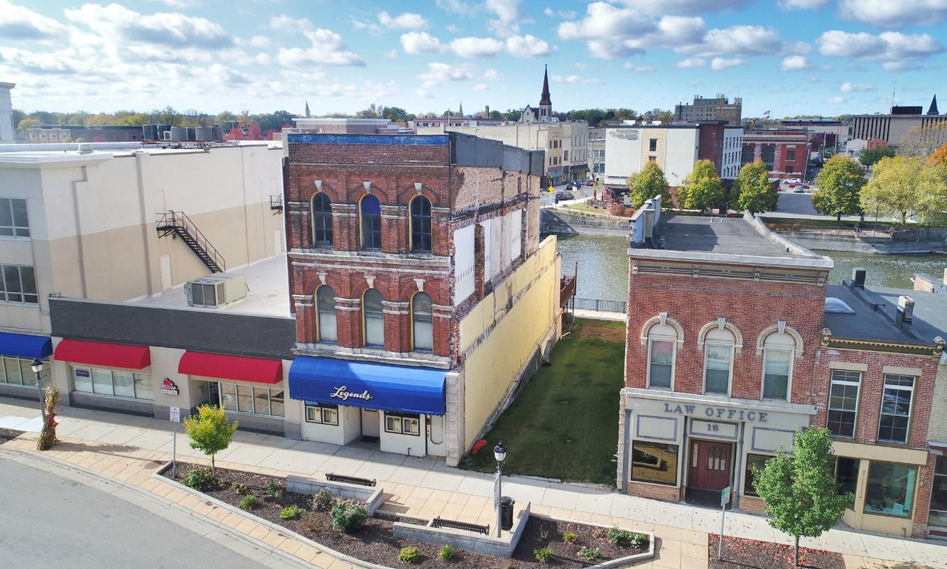 Janesville native plans upscale Italian wine bar at Legends Tavern