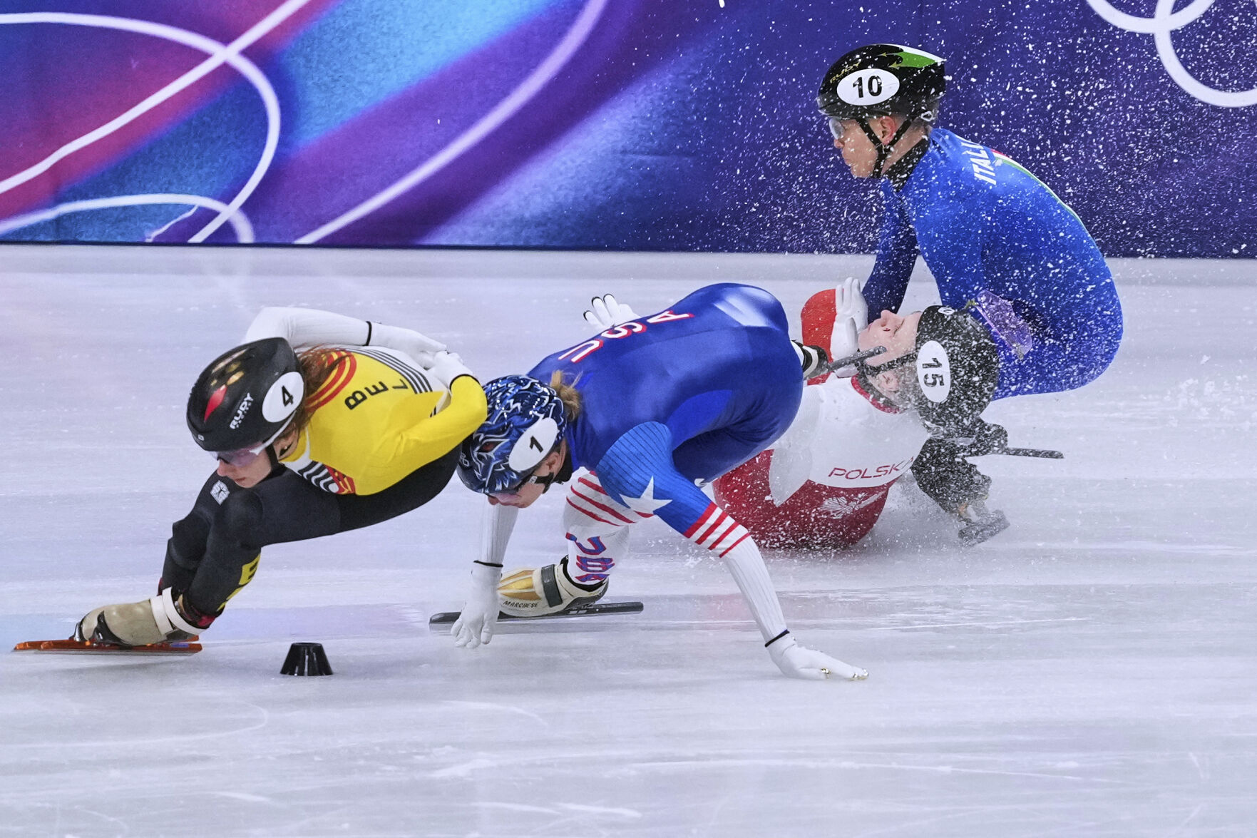 One Extraordinary Photo: Blade slashes speedskater's face