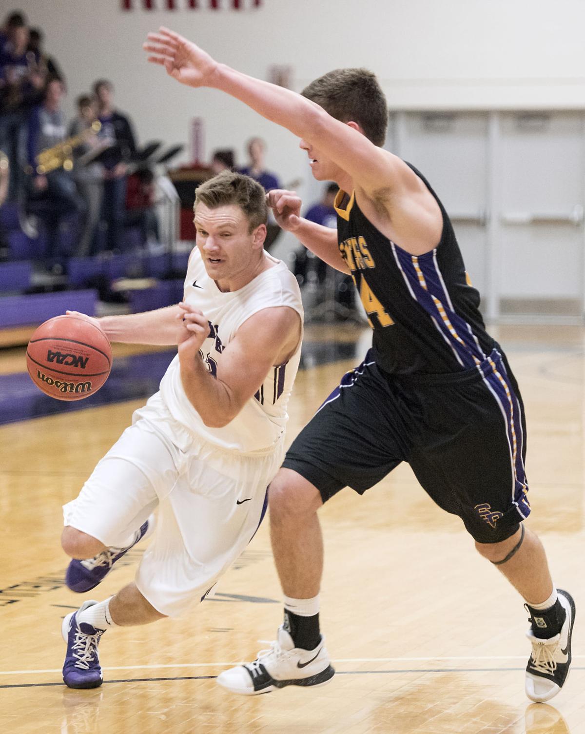 Uw Whitewater Faces Stevens Point To Open Wiac Basketball Season