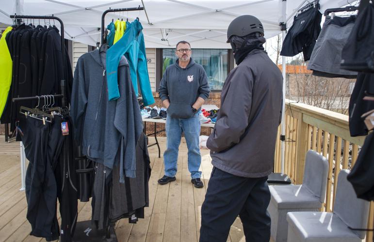 JVG_200325_FORWARD02