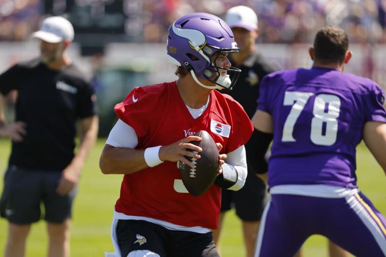 Vikings Camp Football
